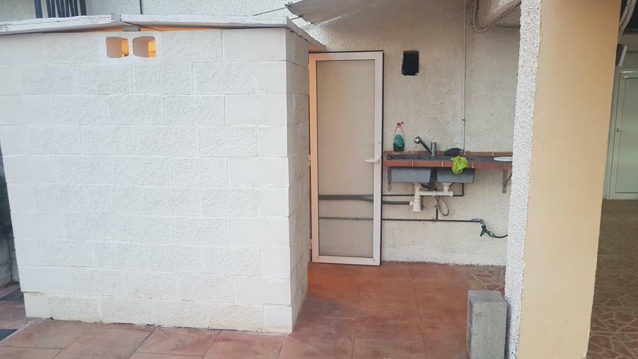 Calicanto House & Pool Торент Екстериор снимка